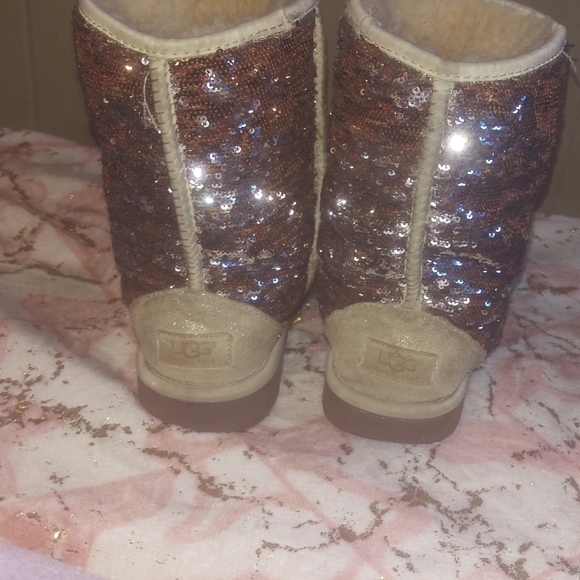 Ugg Australia Women's size 8 Bronze/Silver Sequins - Picture 3 of 5